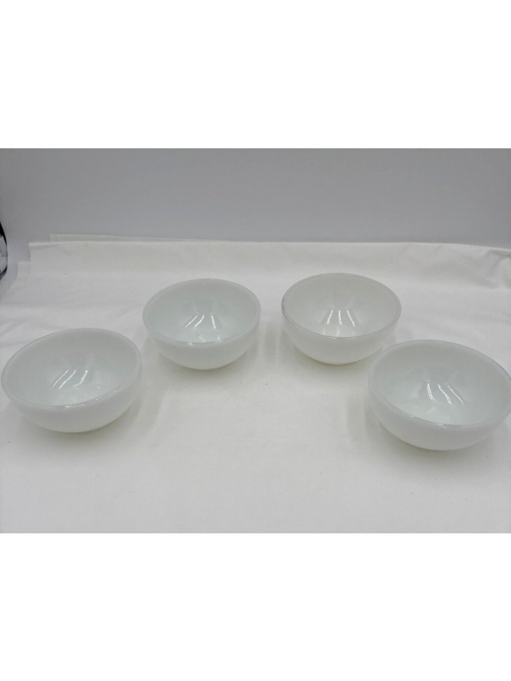 Set Of 4 Vintage Fire-King White Milk Glass Bowls 4-Inch Diameter Oven-Proof USA